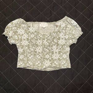 Green cropped shirt with flower design